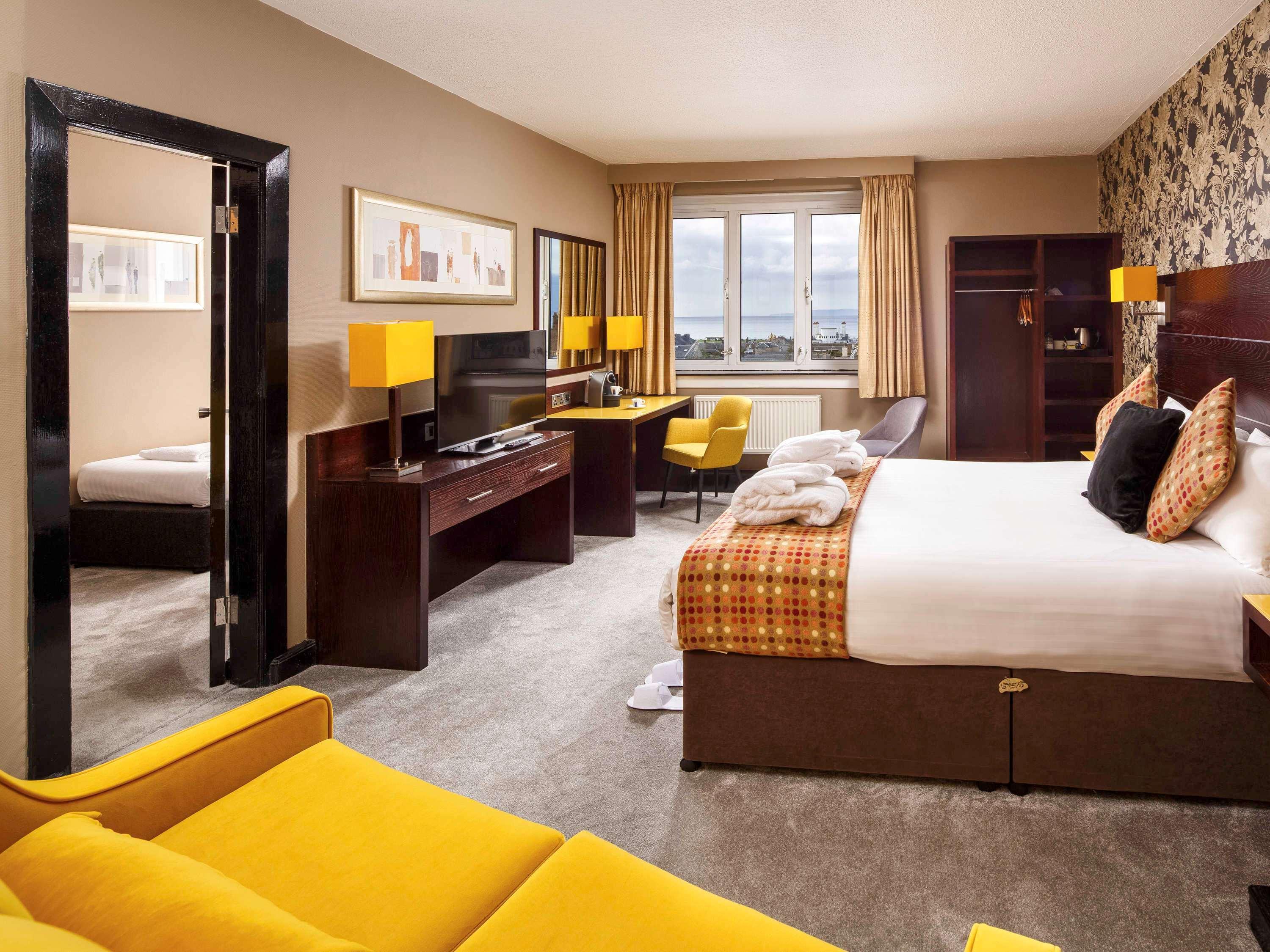 Mercure Ayr Hotel Exteriör bild